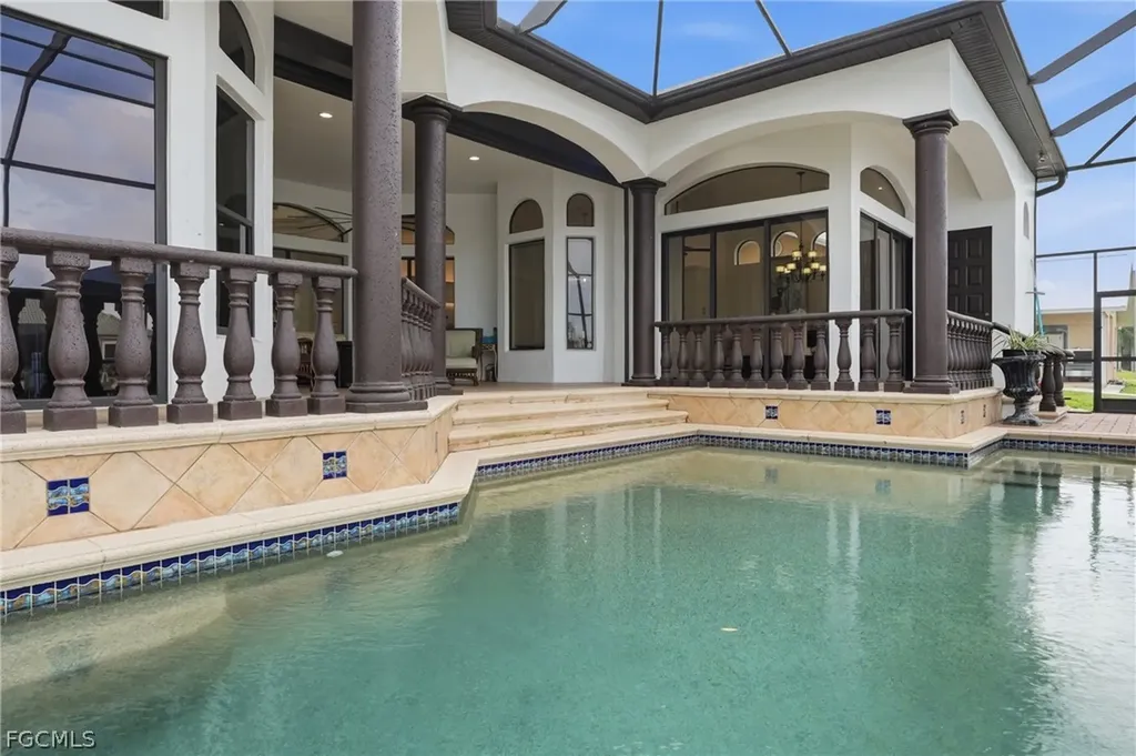 1929 Palaco Grande Parkway Cape Coral FL 33904