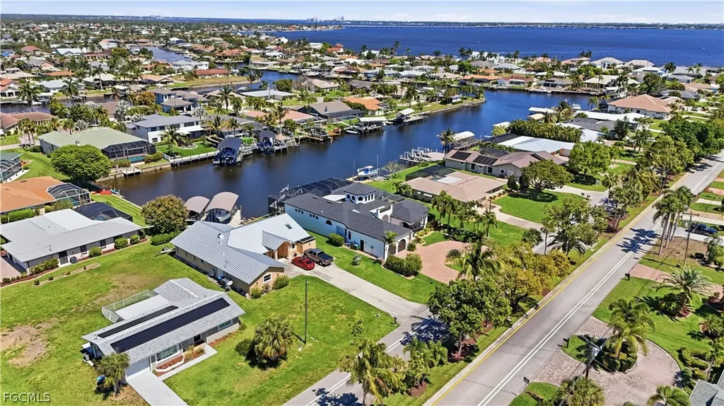 1929 Palaco Grande Parkway Cape Coral FL 33904
