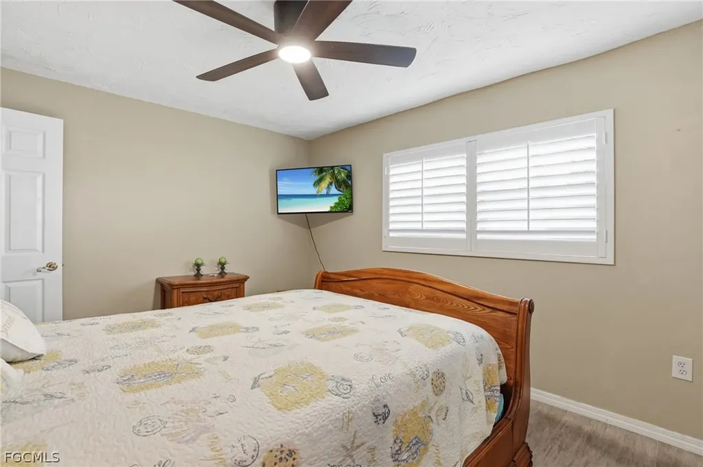 8948 Crest Lane Fort Myers FL 33907