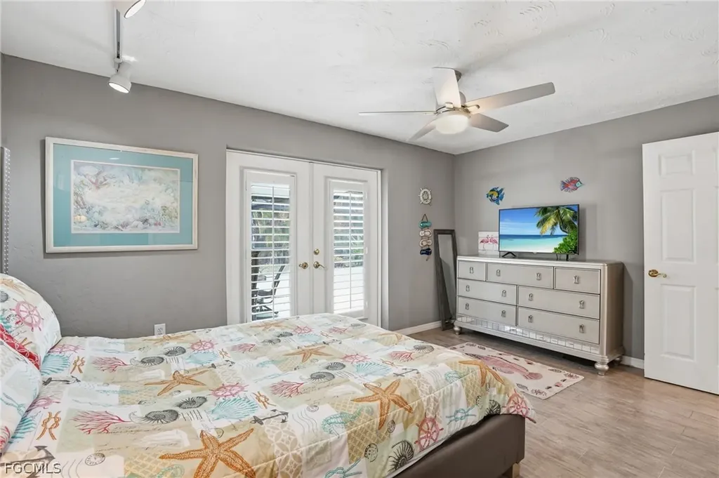 8948 Crest Lane Fort Myers FL 33907