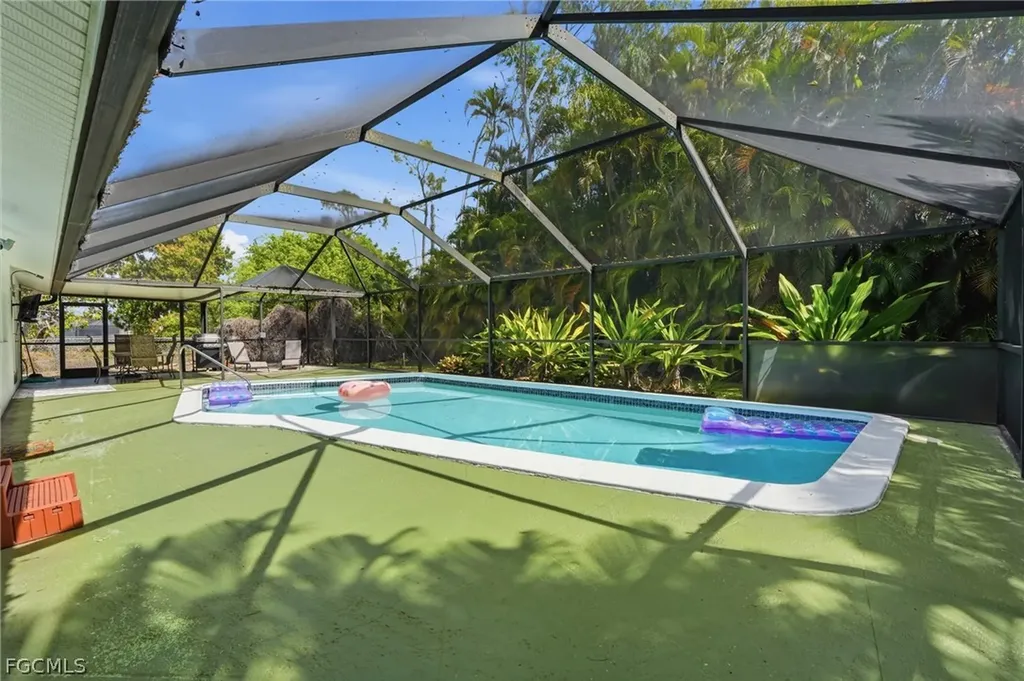 8948 Crest Lane Fort Myers FL 33907