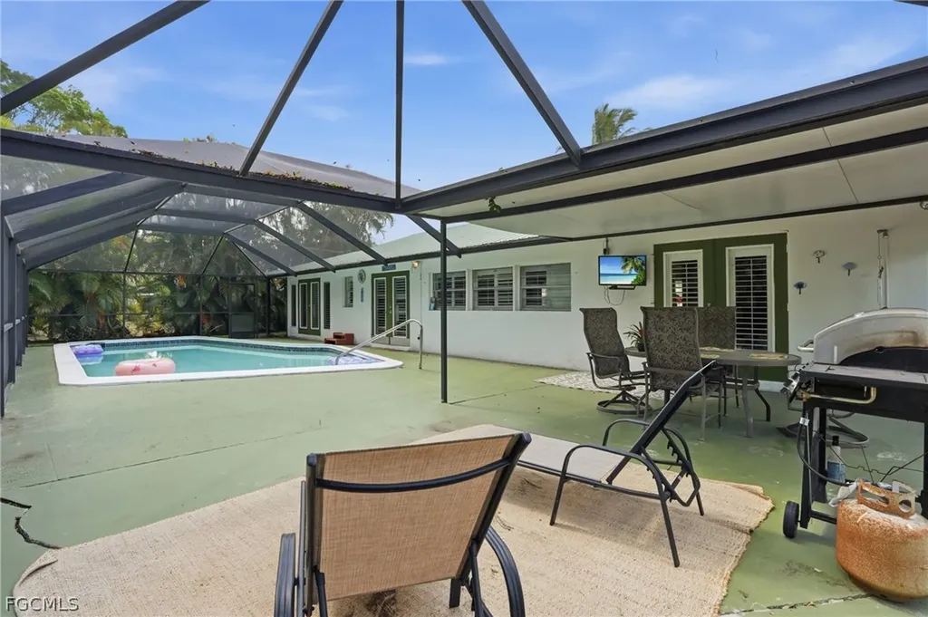 8948 Crest Lane Fort Myers FL 33907