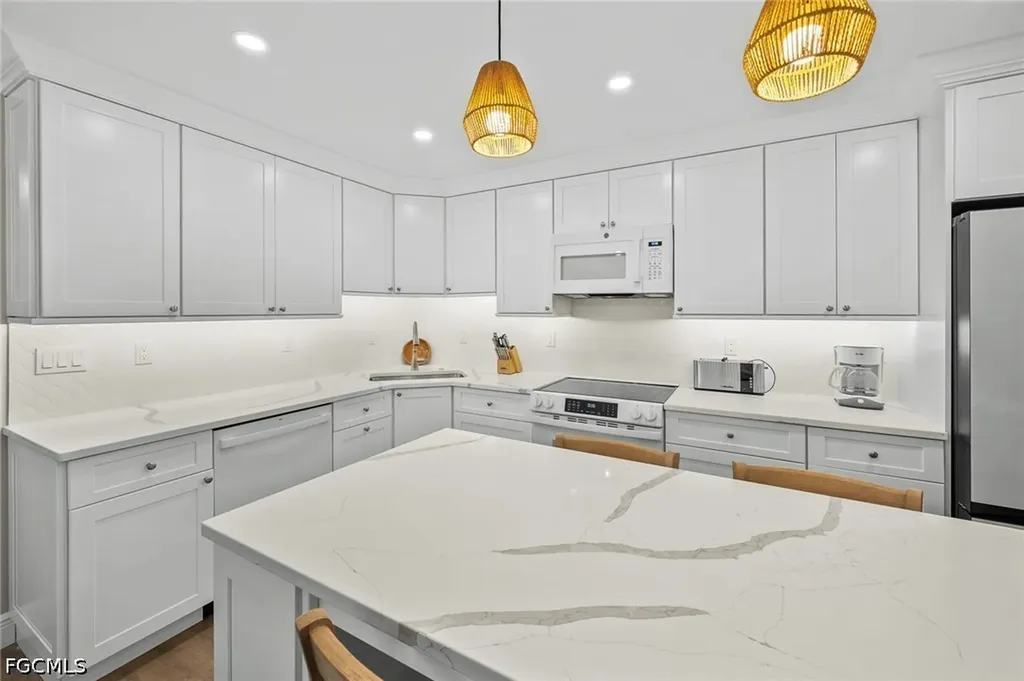 845 E Gulf Drive Sanibel FL 33957