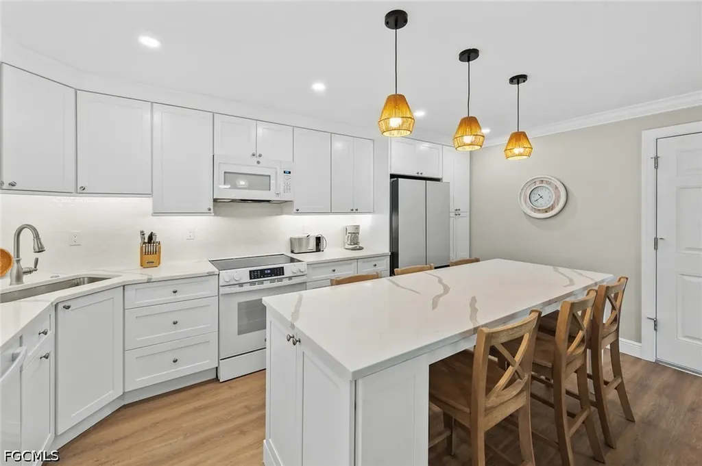 845 E Gulf Drive Sanibel FL 33957