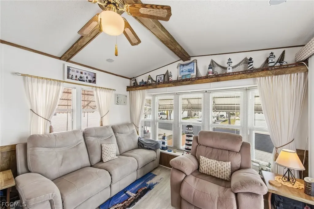 157 Caravan Circle North Fort Myers FL 33903