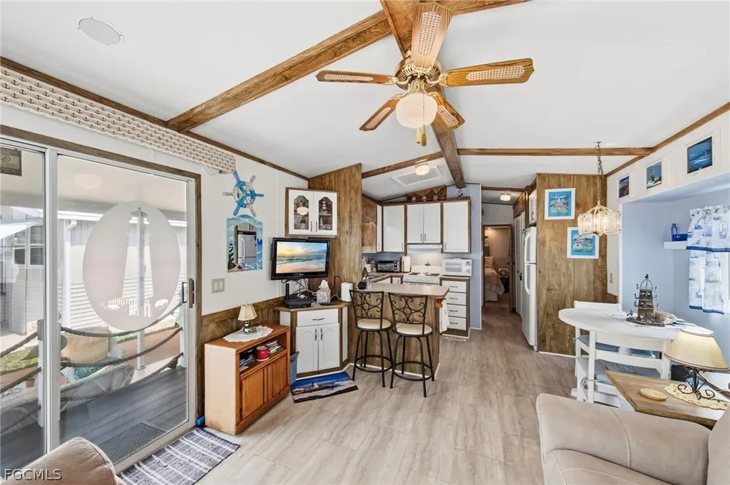 157 Caravan Circle North Fort Myers FL 33903