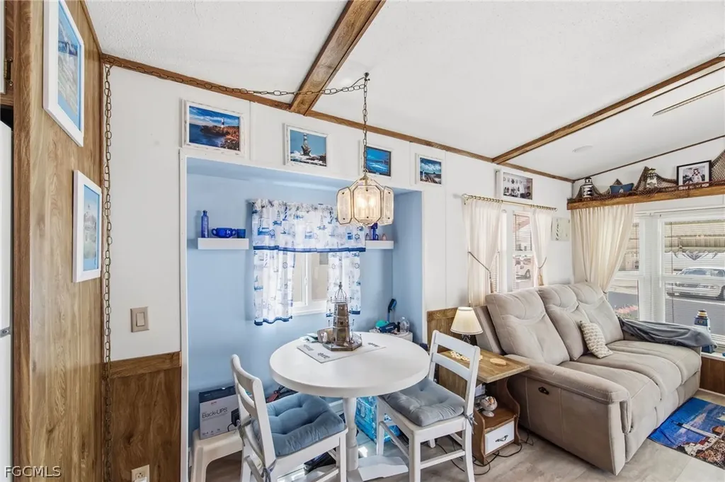 157 Caravan Circle North Fort Myers FL 33903