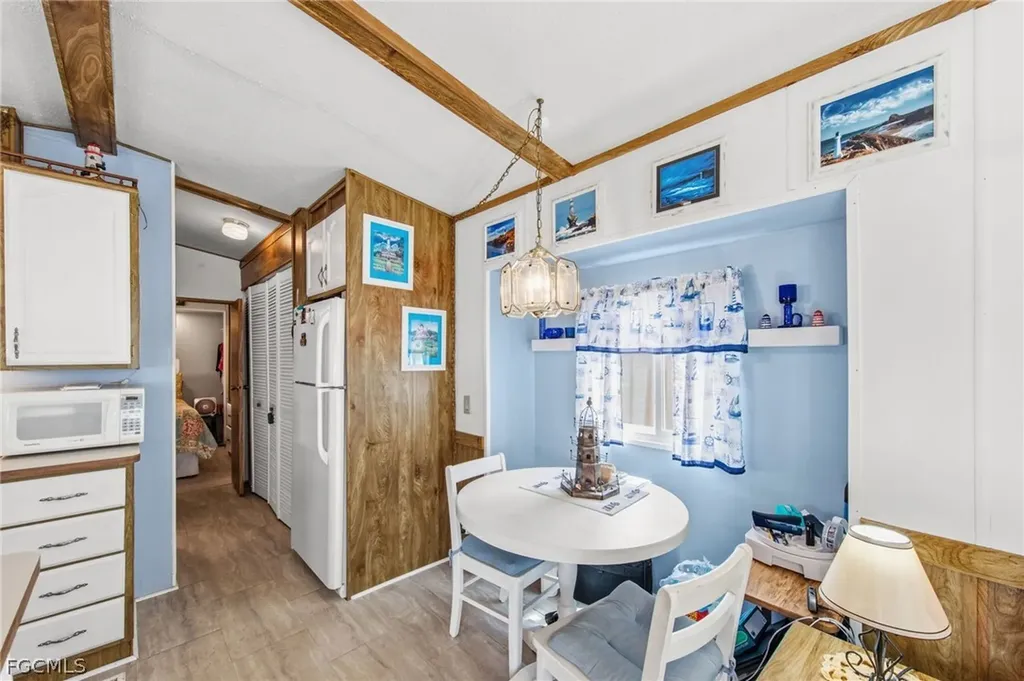 157 Caravan Circle North Fort Myers FL 33903