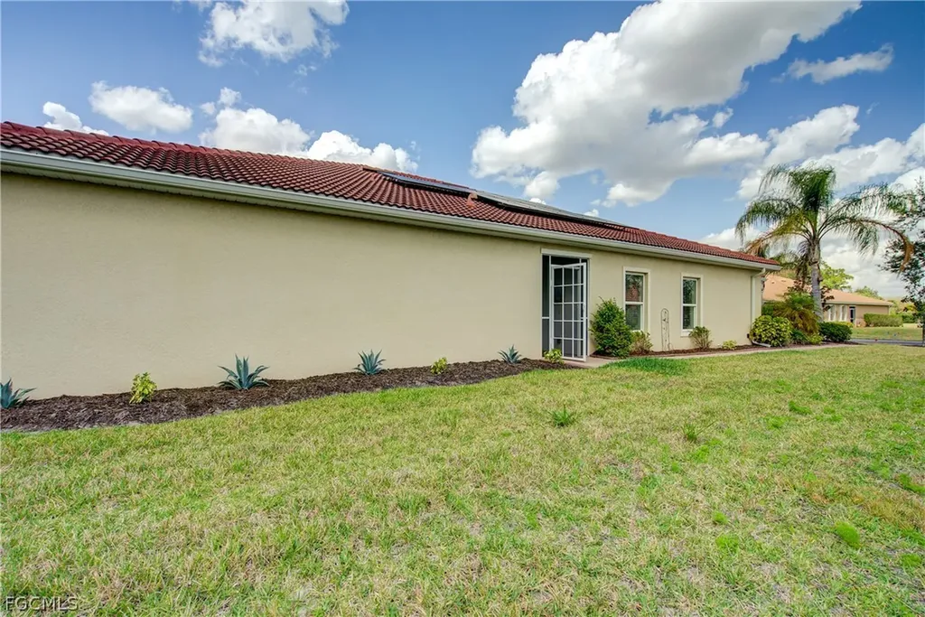 15216 Ligustrum Lane Alva FL 33920