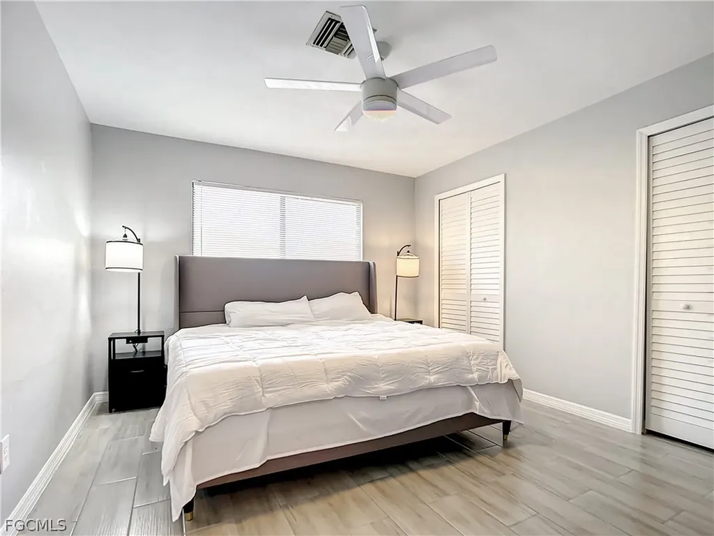 4928/5000 SW 16th Place Cape Coral FL 33914