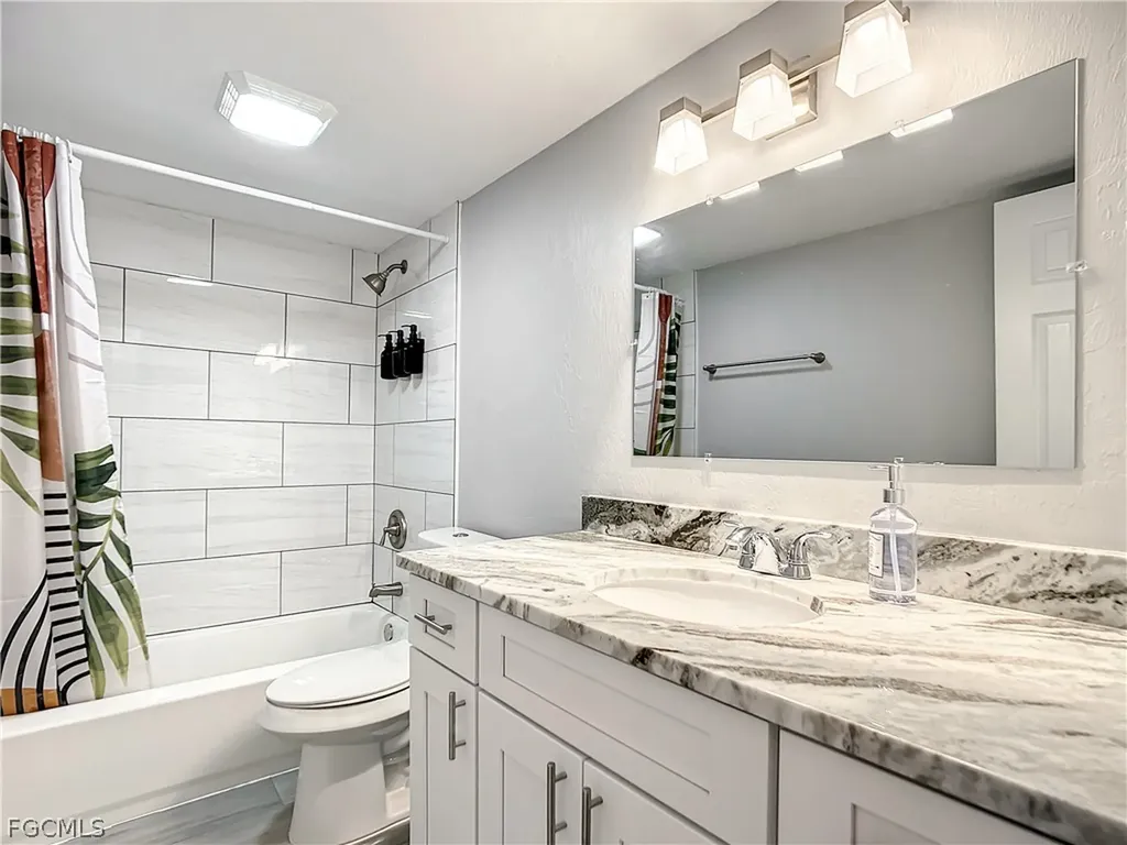 4928/5000 SW 16th Place Cape Coral FL 33914