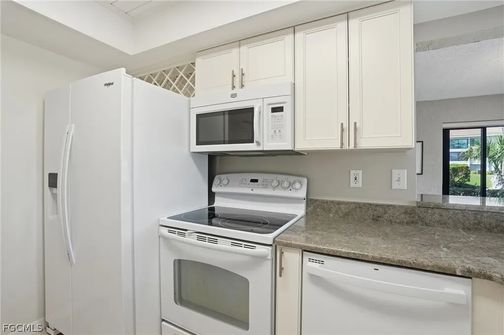 5765 Trailwinds Drive Fort Myers FL 33907