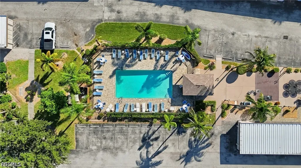5765 Trailwinds Drive Fort Myers FL 33907