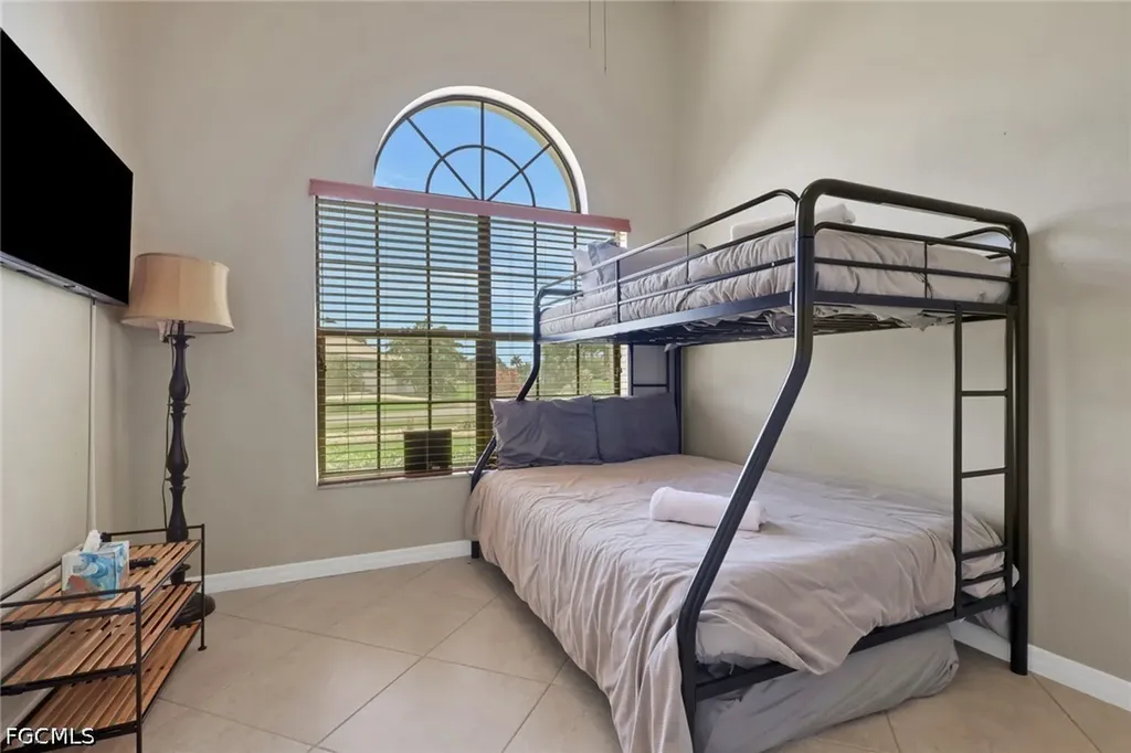 4333 SW 25th Avenue Cape Coral FL 33914