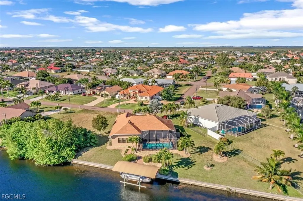 4333 SW 25th Avenue Cape Coral FL 33914