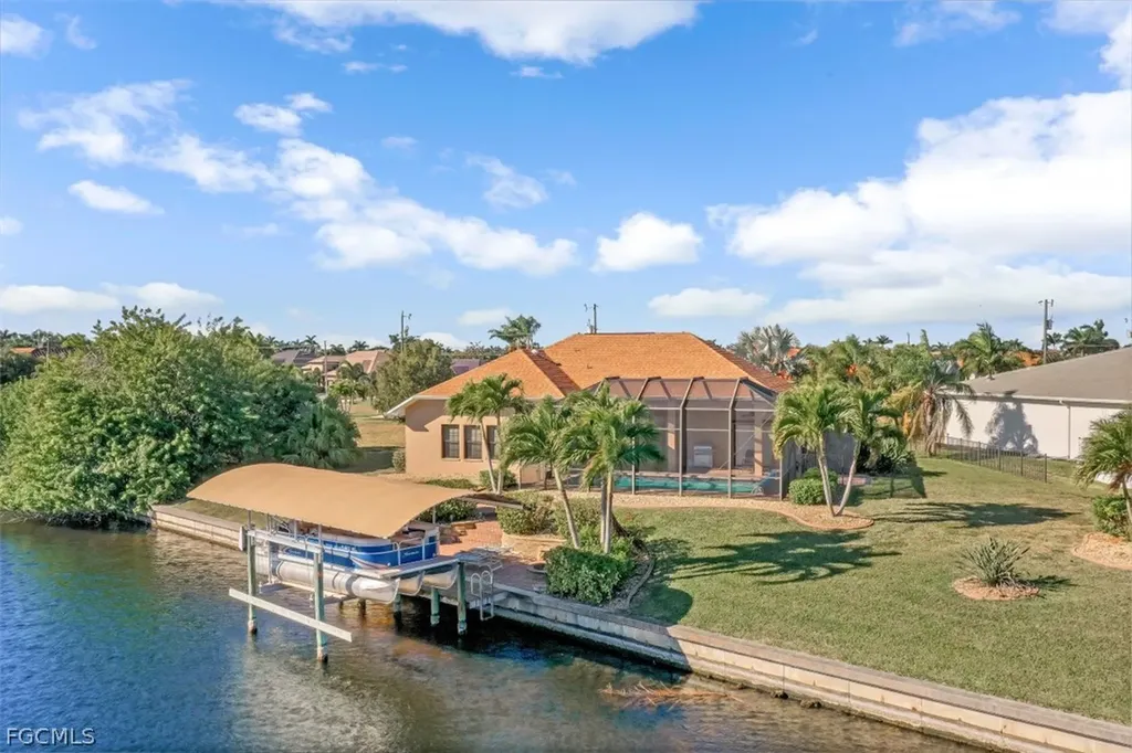 4333 SW 25th Avenue Cape Coral FL 33914
