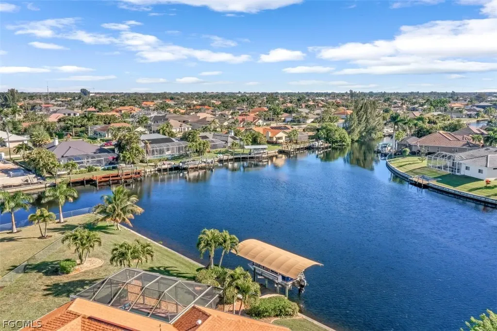 4333 SW 25th Avenue Cape Coral FL 33914