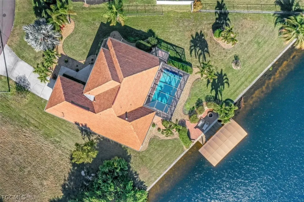 4333 SW 25th Avenue Cape Coral FL 33914