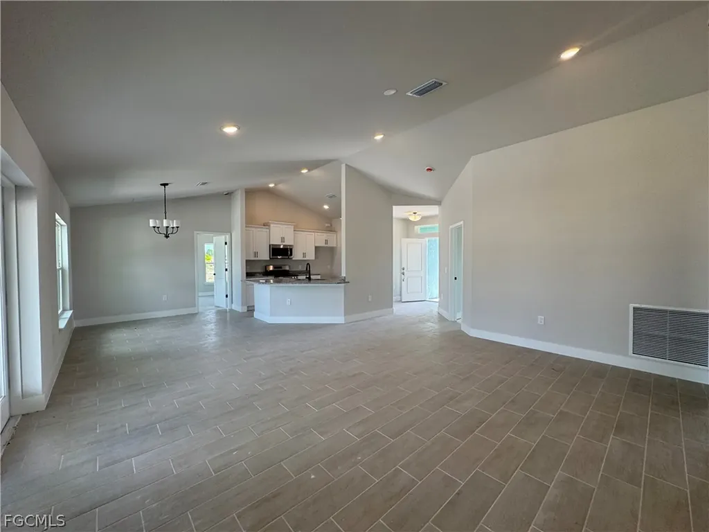 301 NE 14th Street Cape Coral FL 33909