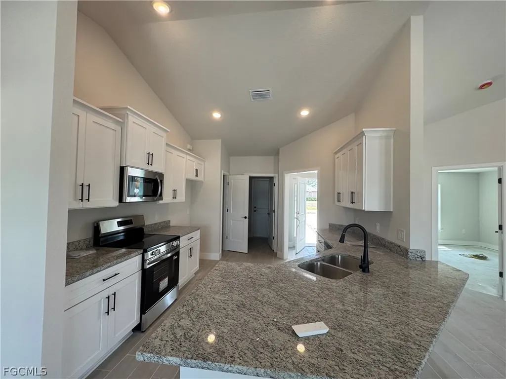 301 NE 14th Street Cape Coral FL 33909