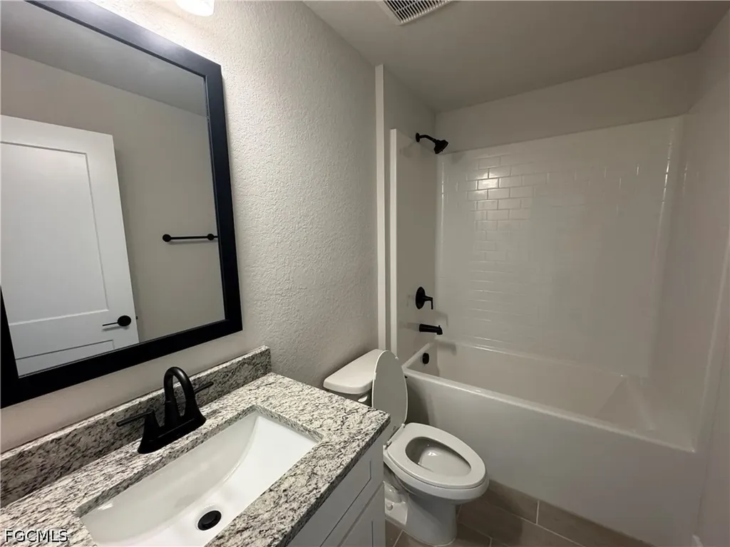 301 NE 14th Street Cape Coral FL 33909