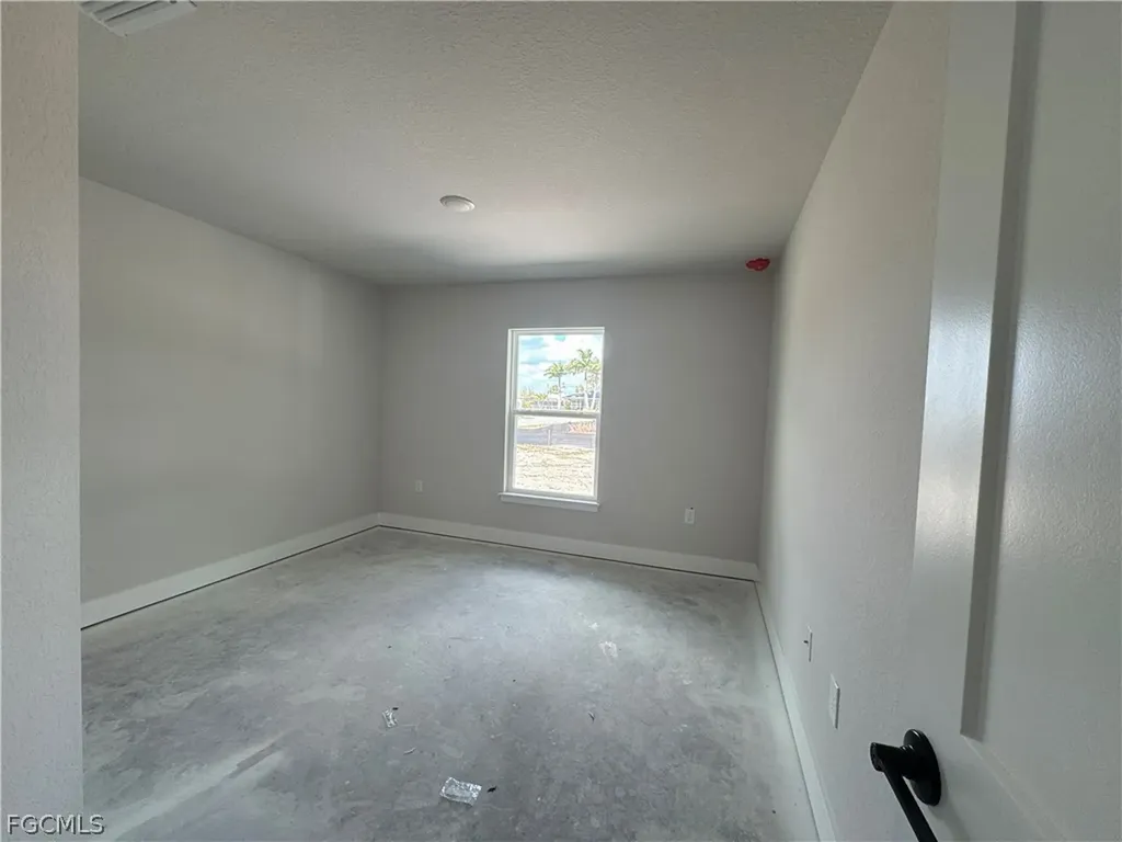 301 NE 14th Street Cape Coral FL 33909