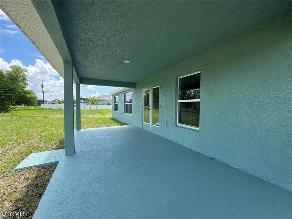 301 NE 14th Street Cape Coral FL 33909
