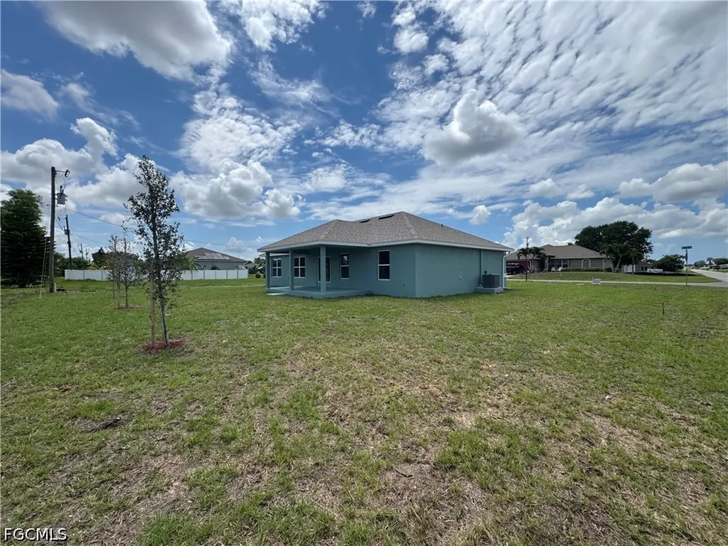 301 NE 14th Street Cape Coral FL 33909