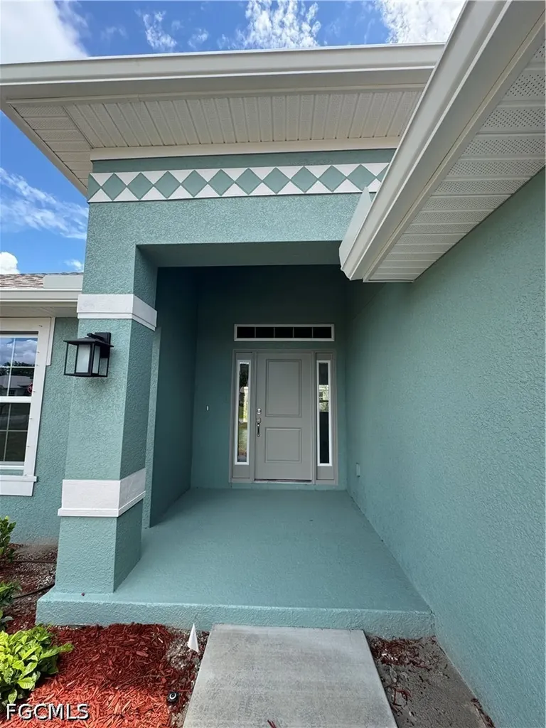 301 NE 14th Street Cape Coral FL 33909
