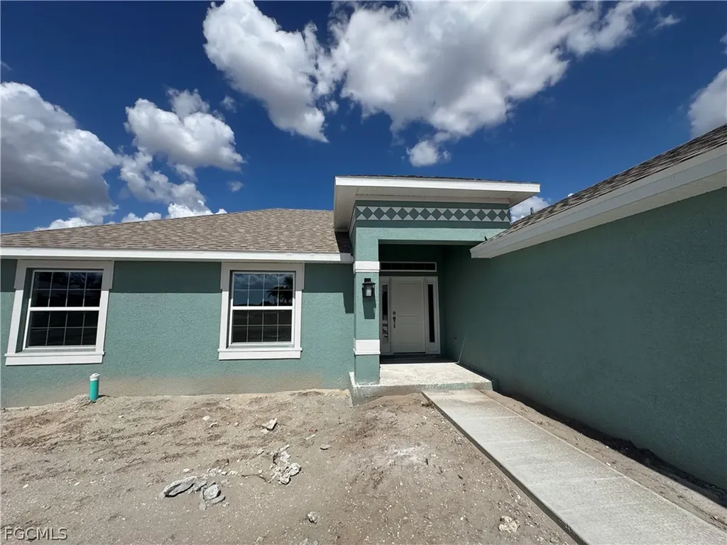 301 NE 14th Street Cape Coral FL 33909