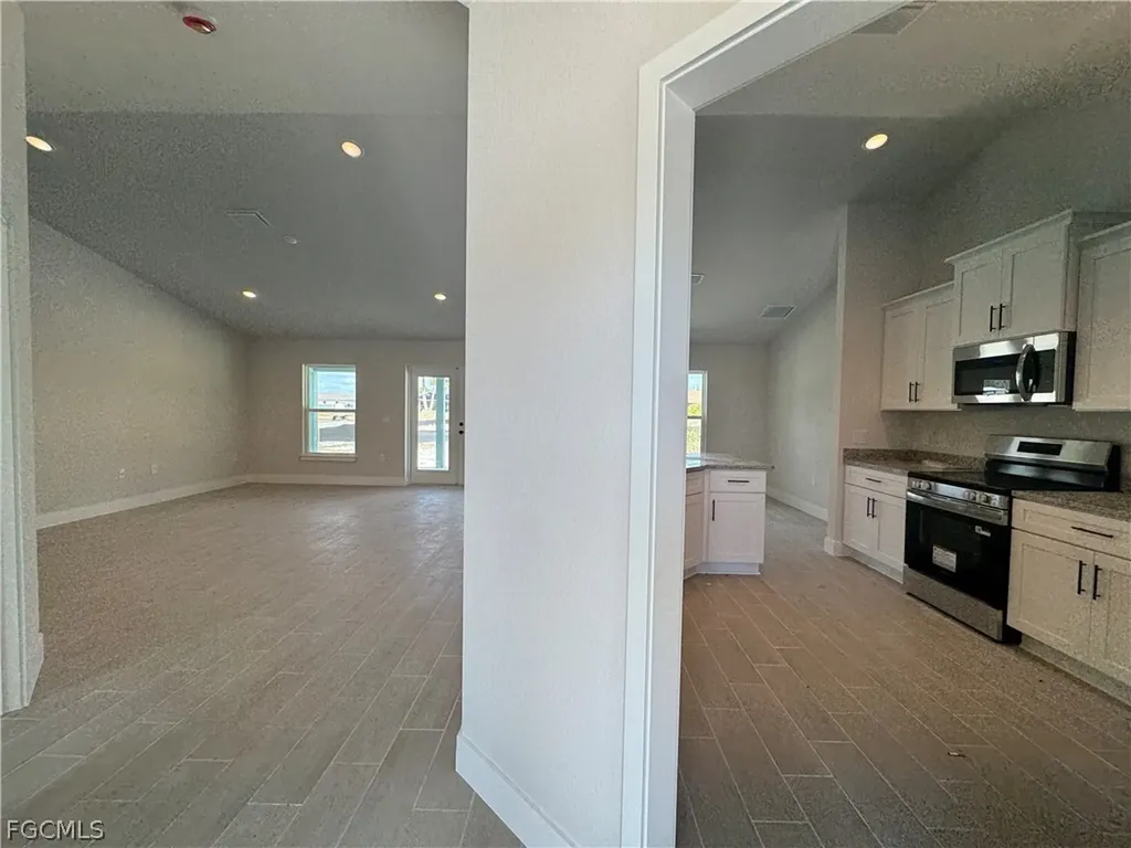 301 NE 14th Street Cape Coral FL 33909