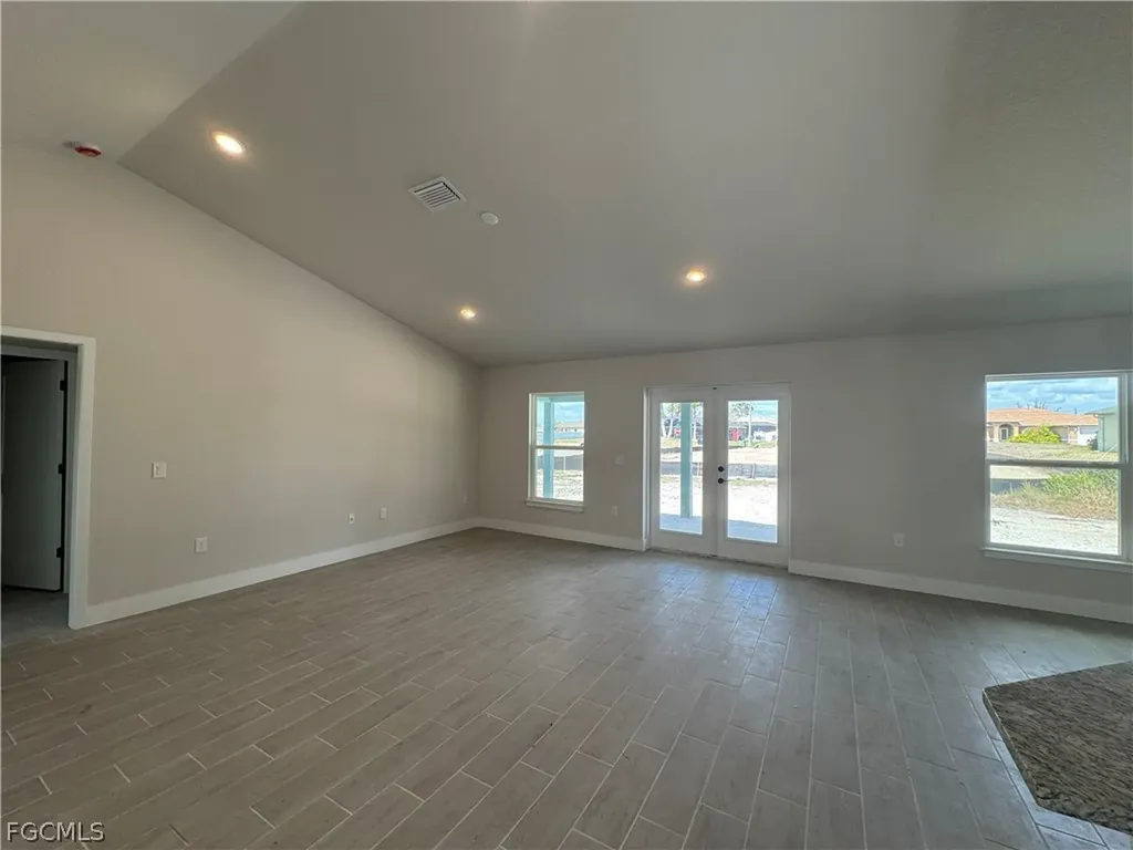 301 NE 14th Street Cape Coral FL 33909