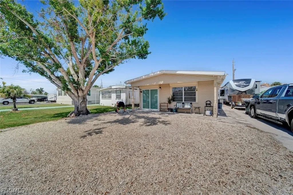 16890 Banyon Drive Fort Myers FL 33908
