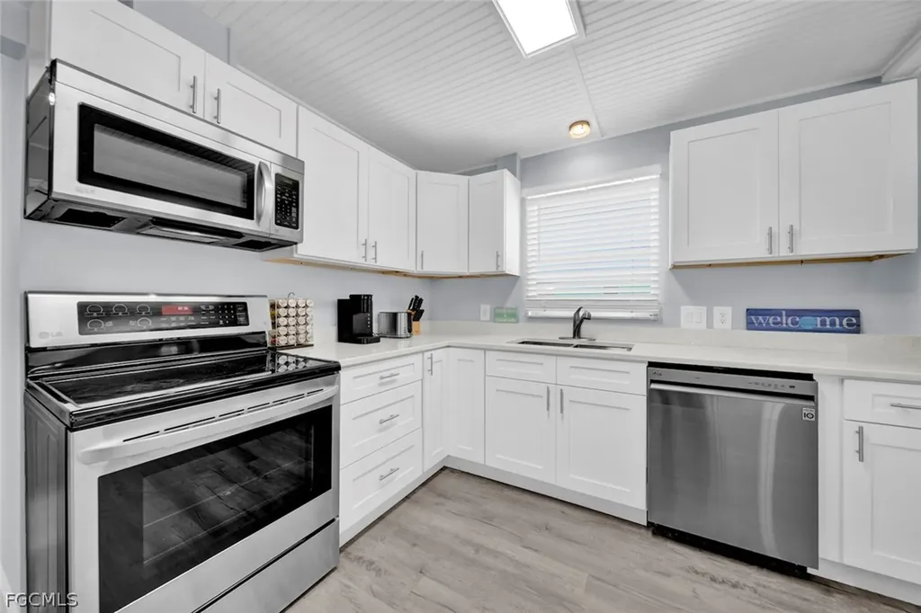 16890 Banyon Drive Fort Myers FL 33908