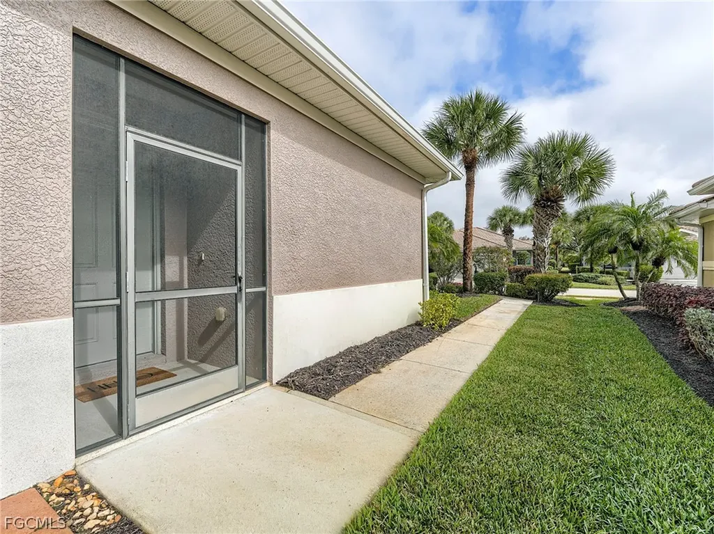 10610 Camarelle Circle Fort Myers FL 33913