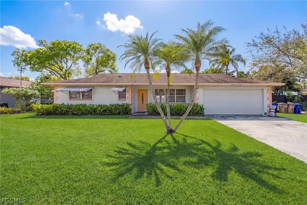 Fort Myers FL, 2119 Hibiscus Road