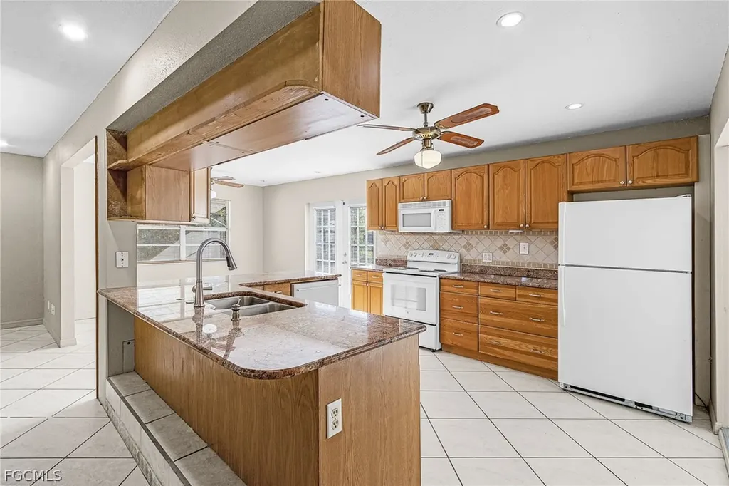 2119 Hibiscus Road Fort Myers FL 33905