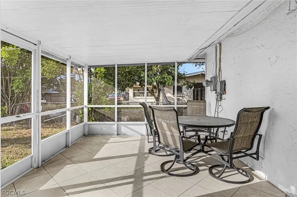 2119 Hibiscus Road Fort Myers FL 33905