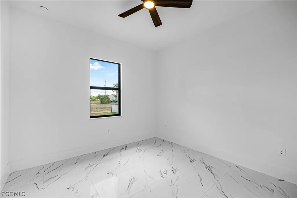 1633 NW 31st Place Cape Coral FL 33993