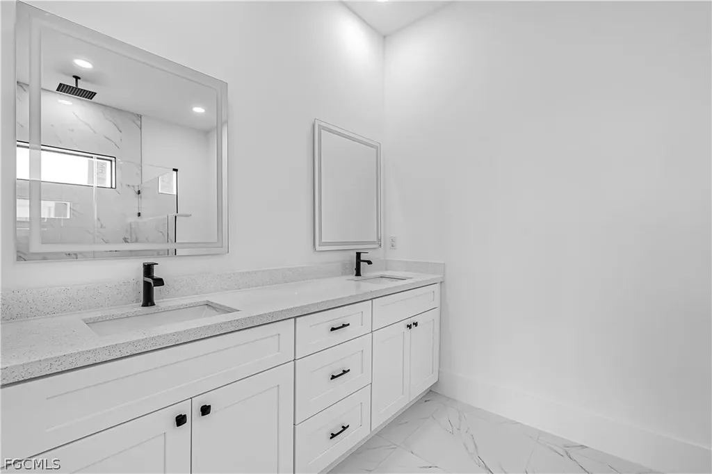 1633 NW 31st Place Cape Coral FL 33993