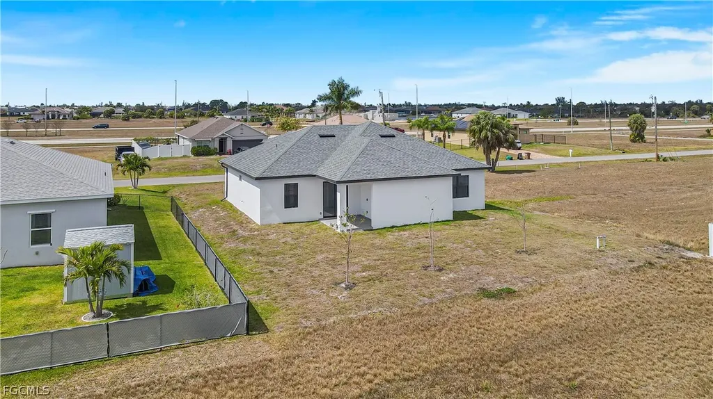 1633 NW 31st Place Cape Coral FL 33993