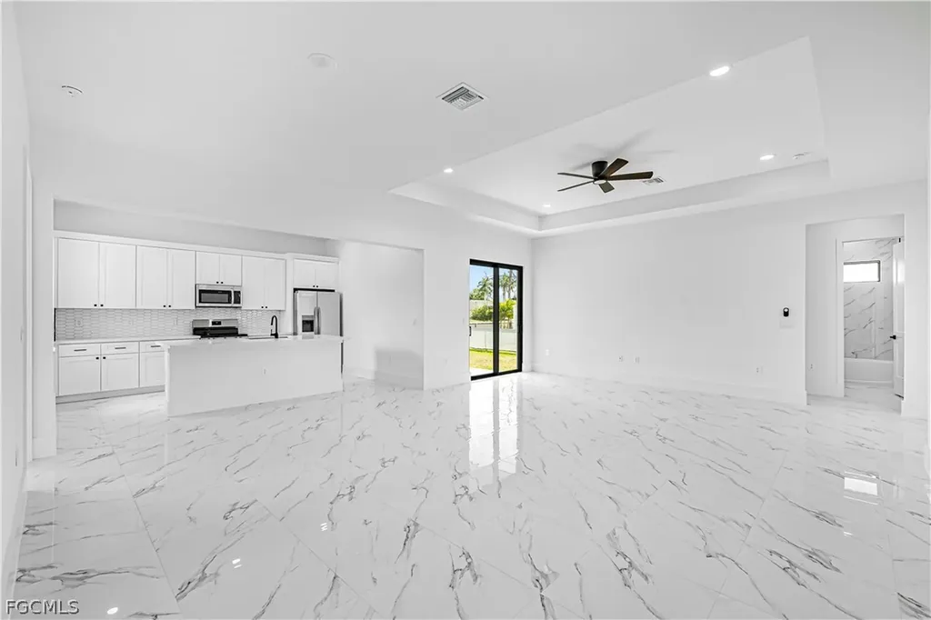 1633 NW 31st Place Cape Coral FL 33993