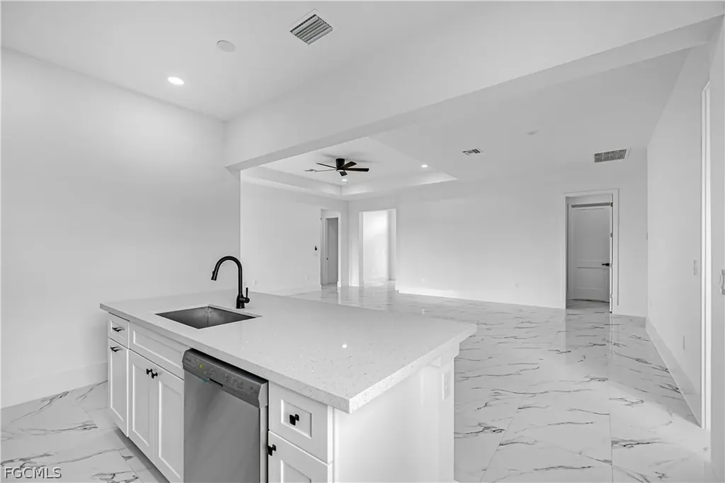 1633 NW 31st Place Cape Coral FL 33993