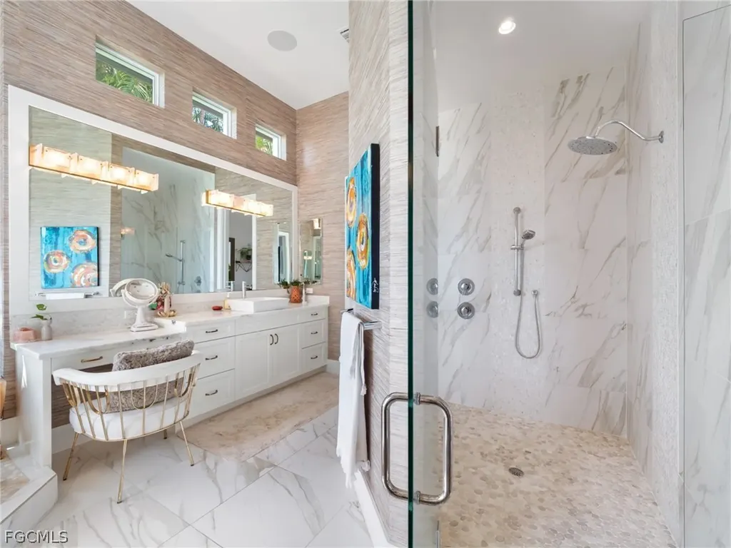 911 Aqua Lane Fort Myers FL 33919