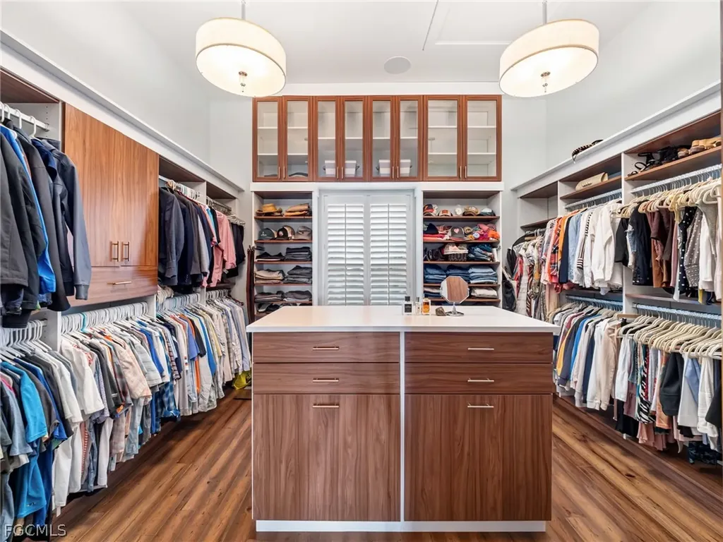 911 Aqua Lane Fort Myers FL 33919