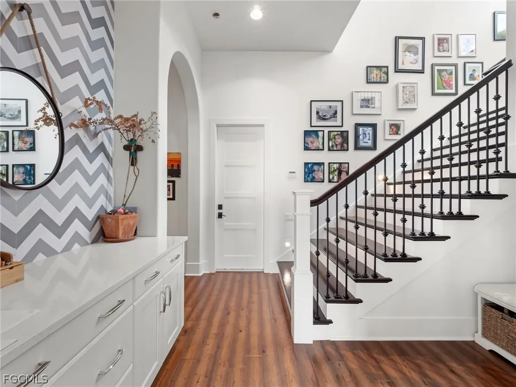 911 Aqua Lane Fort Myers FL 33919