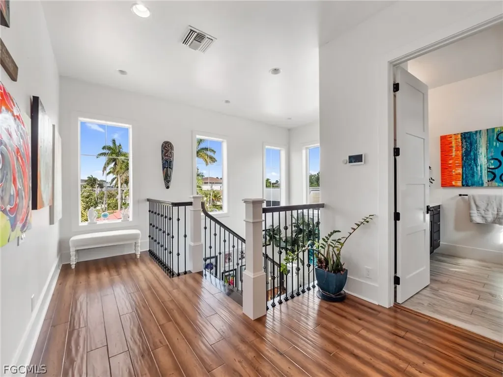 911 Aqua Lane Fort Myers FL 33919