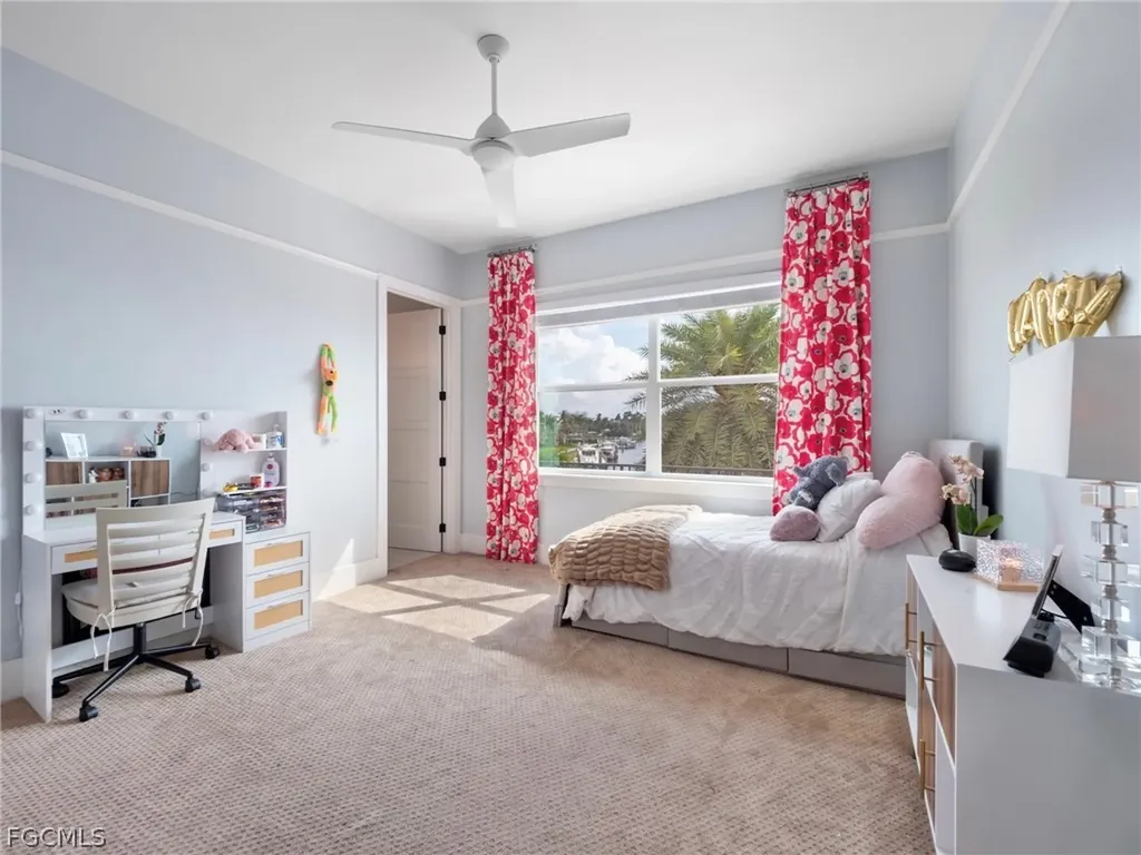 911 Aqua Lane Fort Myers FL 33919