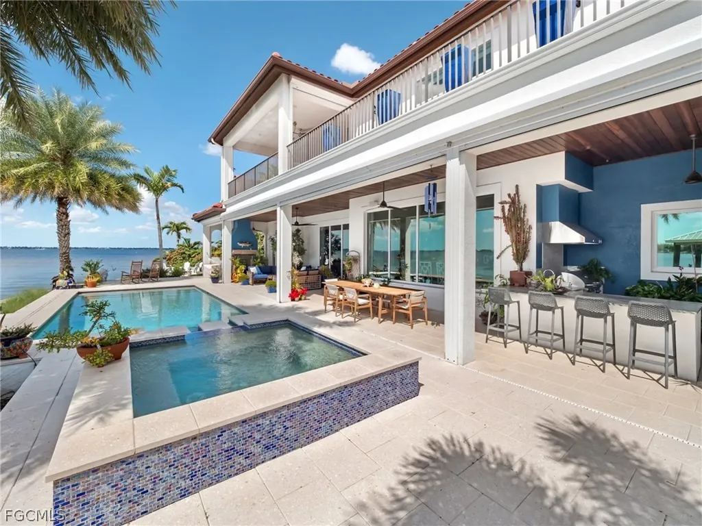 911 Aqua Lane Fort Myers FL 33919