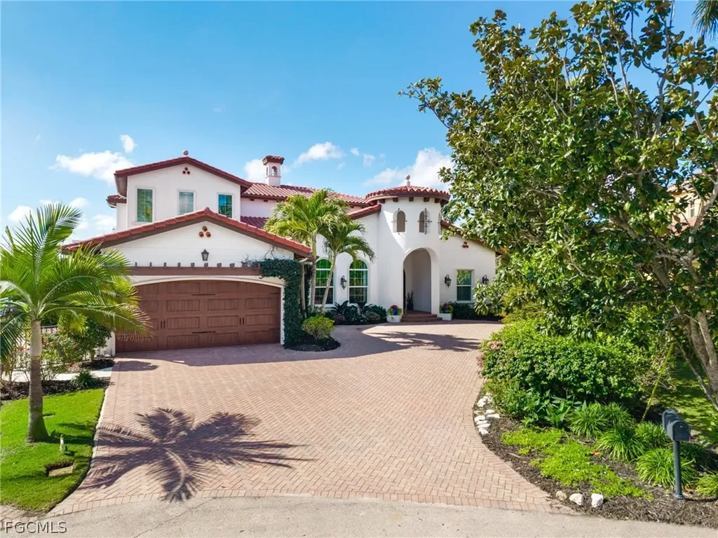 911 Aqua Lane Fort Myers FL 33919